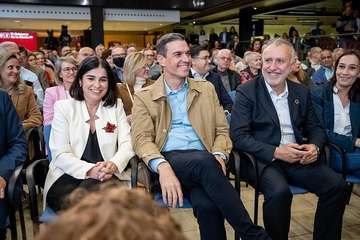 Los socialistas de Telde arropan a un Pedro Sánchez convencido del triunfo de su partido en las Islas/Acfi Press y TA.